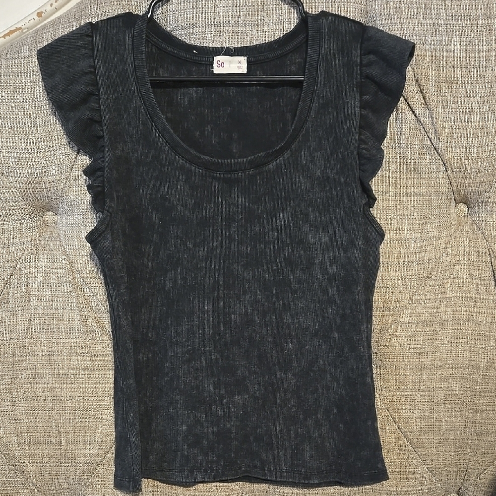 Girl's Youth XL Black/Grey Ruffle Sleeve Top